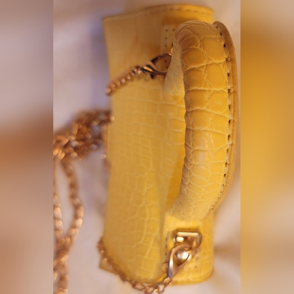 Cute Fashion Yellow Crocodile Patent‎ Leather Mini Crossbody Purse - Picture 7 of 11